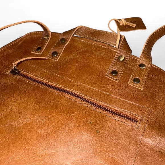 Cowhide backpack - Picture 7 of 7